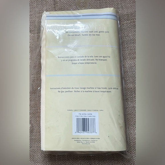 New Aquarius Hotel Comfort Pale Yellow Fabric Shower Curtain 70 x 72 Inches - Picture 2 of 2